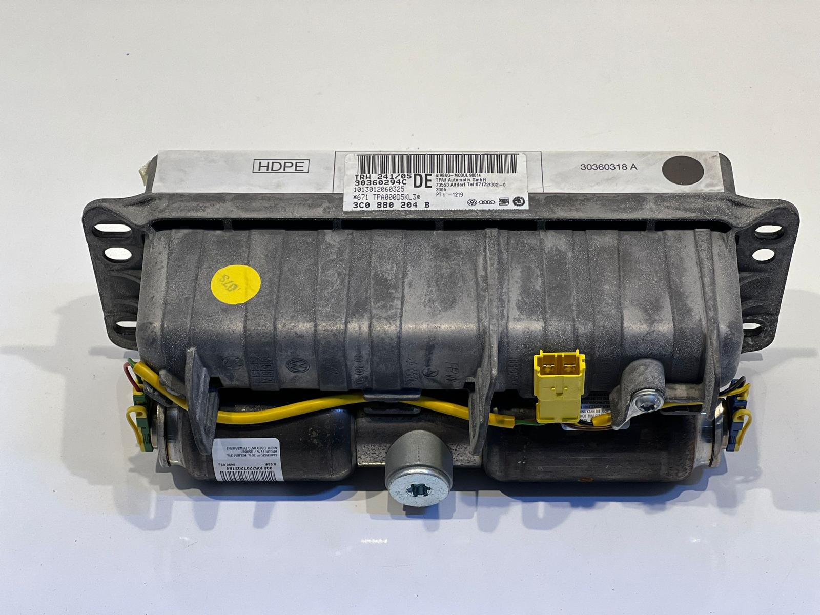 3C0880204B 3C0880204F VOLKSWAGEN PASSAT B6 ÖN YOLCU HAVA YASTIĞI 3C0880204B 3C0880204F VOLKSWAGEN PASSAT B6 ÖN YOLCU HAVA YASTIĞI