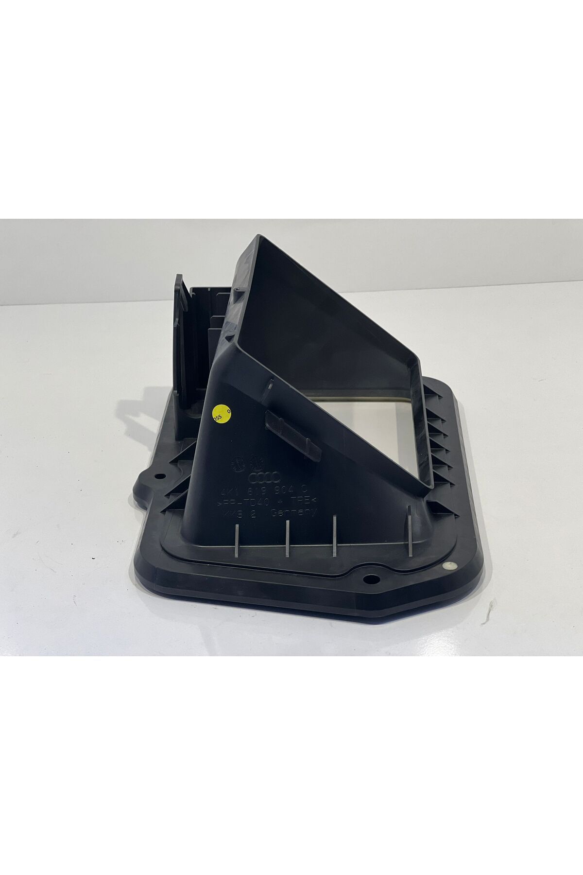 4K1819904C AUDI KLIMA HAVALANDIRMA GİRİŞ KANALI 4K1819904C AUDI KLIMA HAVALANDIRMA GİRİŞ KANALI
