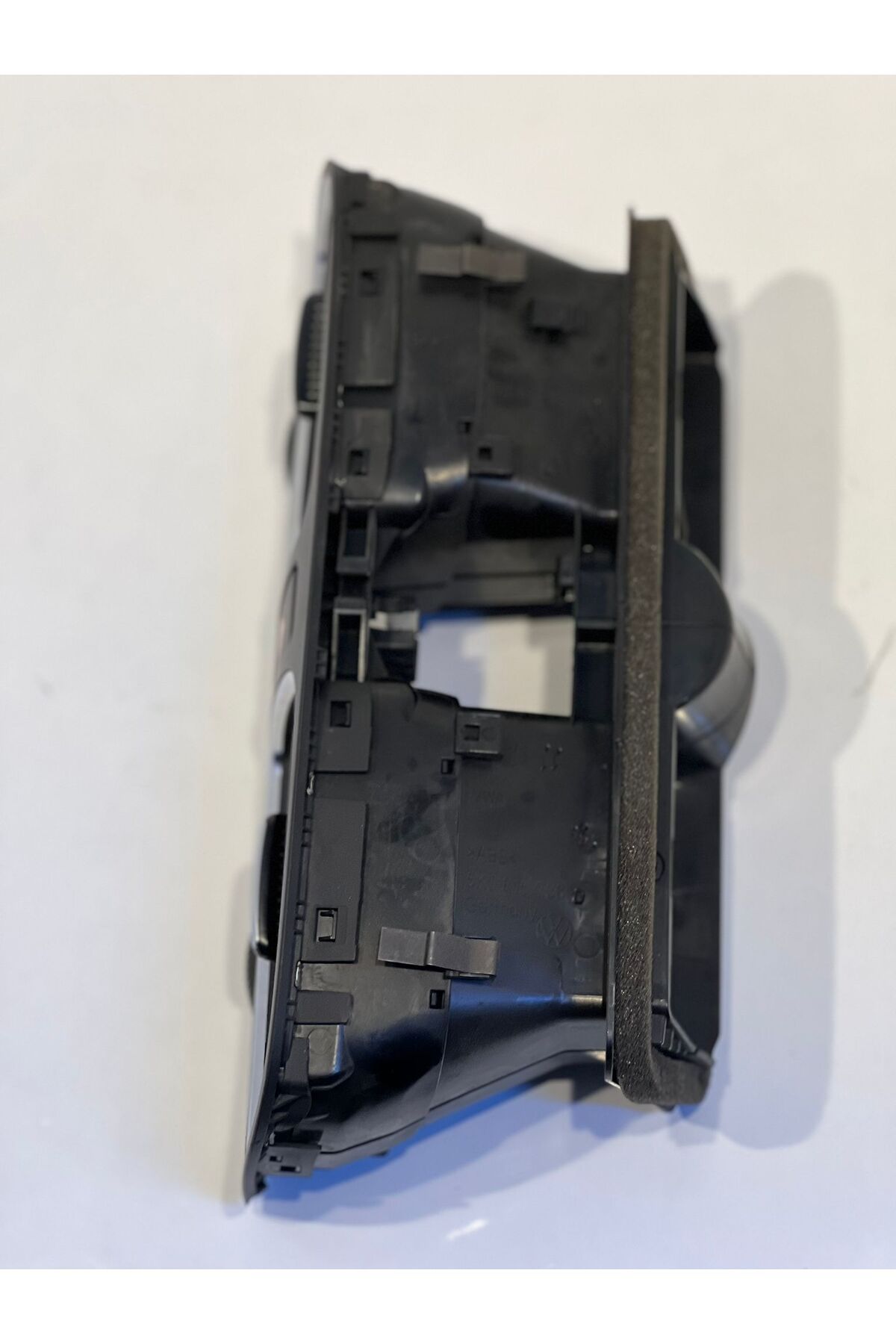 5K0815735D VOLKSWAGEN GOLF 6 KLİMA IZGARASI 5K0815735D VOLKSWAGEN GOLF 6 KLİMA IZGARASI