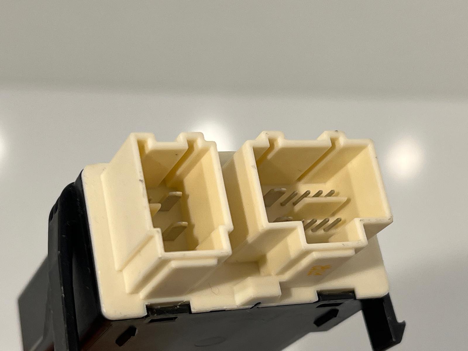 A2229008221 A2229008221
