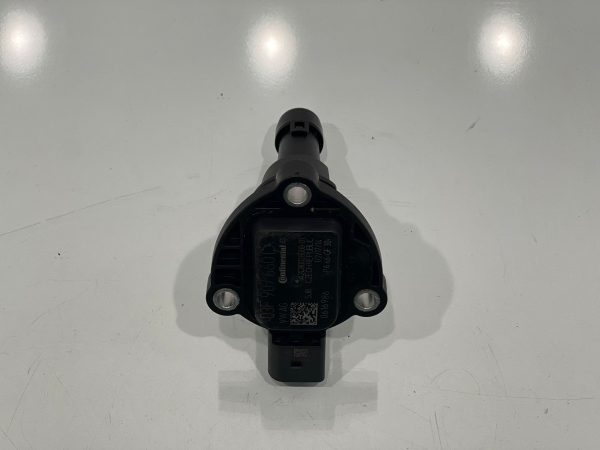 03F907660D VW Motor Yağı Seviye Sensörü Audi Volkswagen