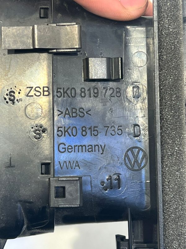 Volkswagen Golf 6 Klima Izgarası 5K0815735D Orijinal