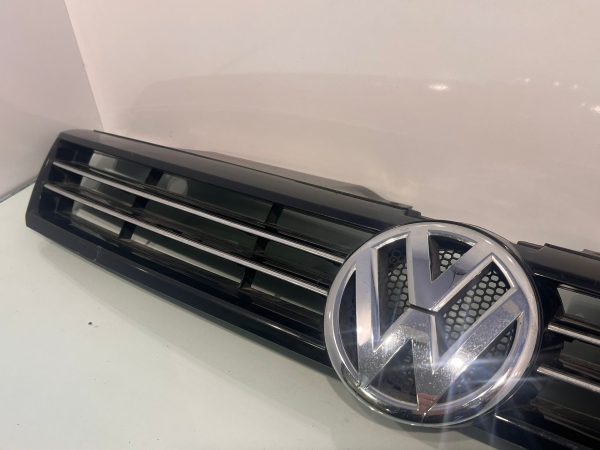 Volkswagen Jetta Panjur 2011-2014 5C6853653 Orijinal