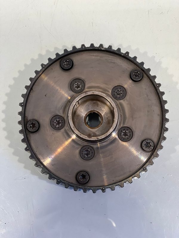AUDİ A4 A6 Eksantrik Mili Dişlisi – Parça No: 06C109083D. Orijinal Audi motor dişlisi yedek parçası.