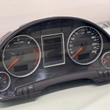 Audi A4 B7 gösterge paneli – Parça No: 1036901830, uyumlu orijinal yedek parça.