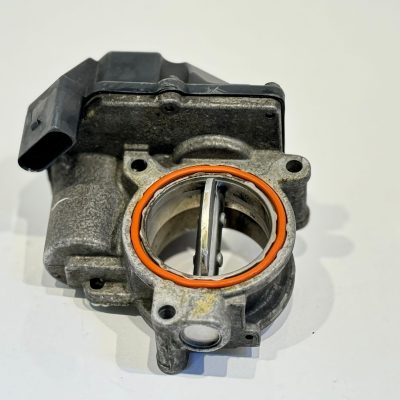 Audi gaz kelebeği A2C5324981 – A8 D3, A8 D4, Q7 ve VW Touareg (7P5, 7P6) modelleri ile uyumlu, VDO / Continental üretimi throttle body.