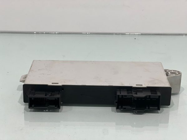 BMW CAS4 Beyni – Parça No: 5WK50722NBR. Orijinal BMW elektronik kontrol modülü.