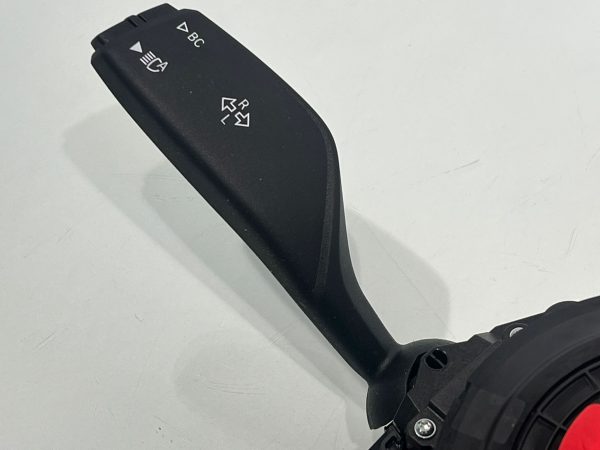 BMW F40 G31 G01 G08 Zemberek, Sinyal ve Silecek Kolu – Parça No: 5A596D4. Orijinal BMW direksiyon ve gösterge sistemi yedek parçası.