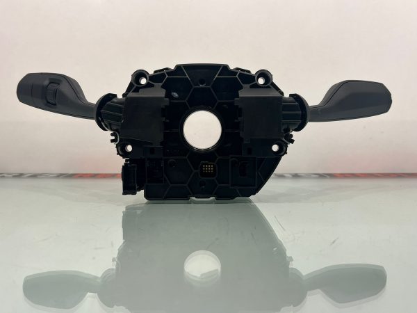 BMW G31, F40 ve F44 uyumlu sinyal kolu, zemberek ve silecek kolu – Parça No: 5A0FB96. Orijinal BMW yedek parça.