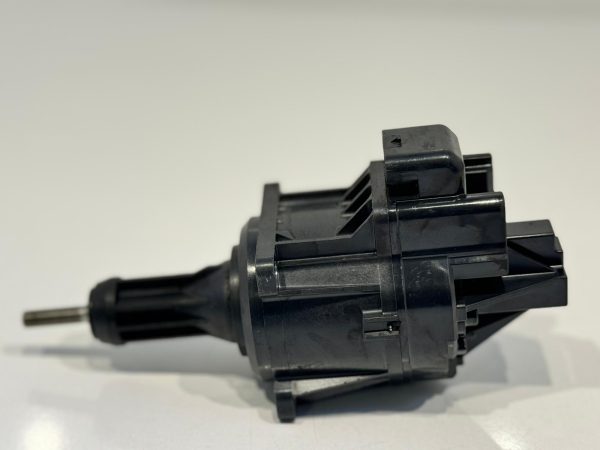 BMW X3 X5 turbo valfi K6T55072 – 11658659883 – 8659883, orijinal turbo kontrol parçası.