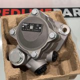Mercedes Actros Direksiyon Pompası – Parça No: 0044602080 / A0044602080. Orijinal hidrolik direksiyon pompası.