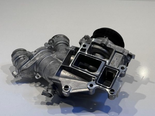 Mercedes devirdaim termostat A6562000015 – CLS C257, E Serisi W213, G Serisi W463, GLC, GLE, GLS ve S Serisi (W222, W223) modelleri ile uyumludur.