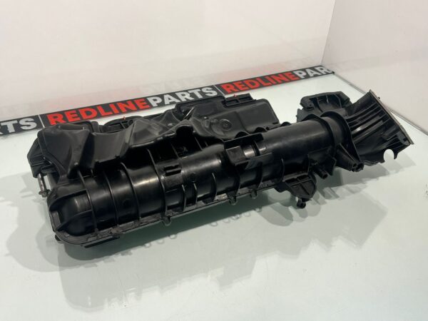 Mercedes W205 W212 274910 motor emme manifoldu – Parça No: A2700900737
