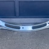 Mini Cooper R53 silecek ızgara sacı – 41207137951, orijinal yedek parça.