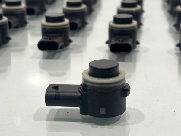 Park Sensörü Volkswagen Audi BMW – Parça No: 5Q0919275B / 66209274427 / 890019. Orijinal yedek parça.