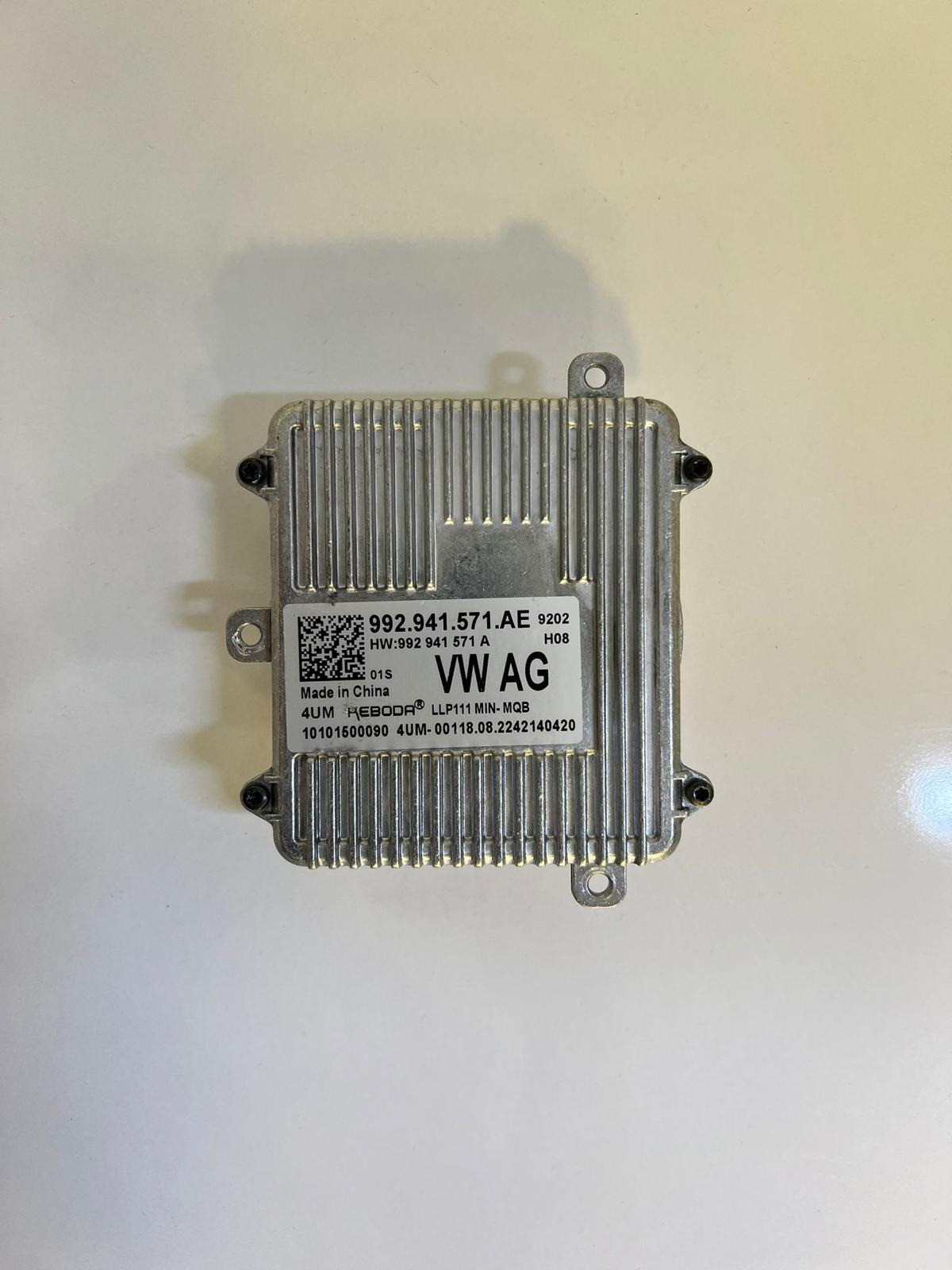 Seat Leon FR Led far beyni – Parça No: 992941571AE - 992941571AD, VW, Seat ve Cupra modelleriyle uyumlu orijinal yedek parça.